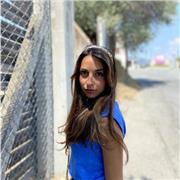 Étudiante en droit, professeur native de français pour tous les niveaux